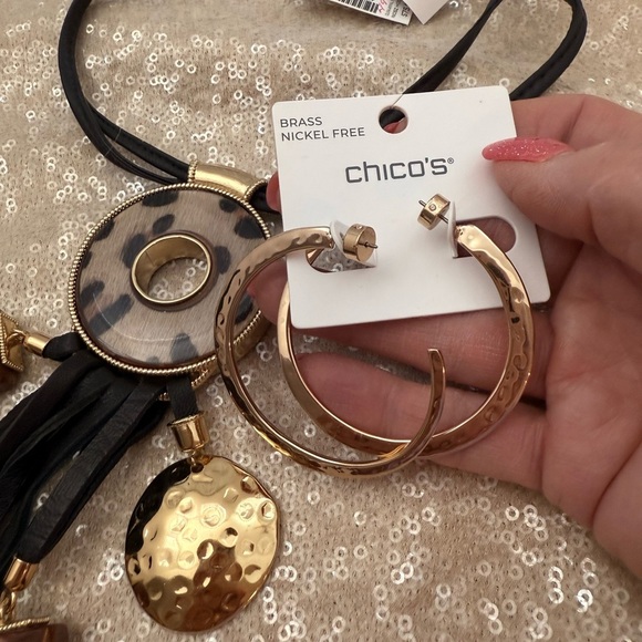 NWT Chico’s Animal STATEMENT Necklace and earrings - Picture 5 of 9